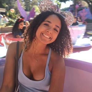 Meet your Posher, Kayla